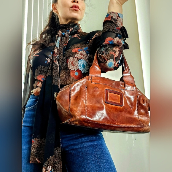 Vintage Genuine Italian Leather Tote - Picture 9 of 10